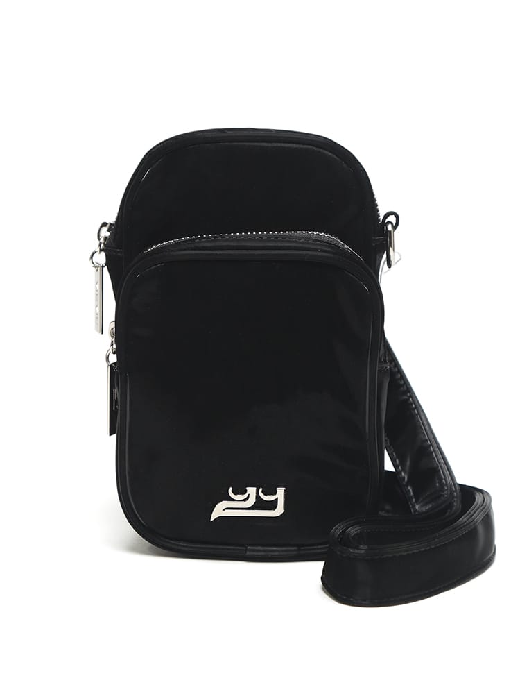 YIE YIE (イエイエ) メタルロゴ ジップ ショルダーバッグ LUKE YIEY18BB27 レディース