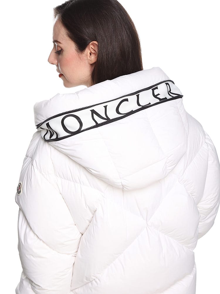 MONCLER (モンクレール) フードロゴ フルジップ ダウンジャケット 