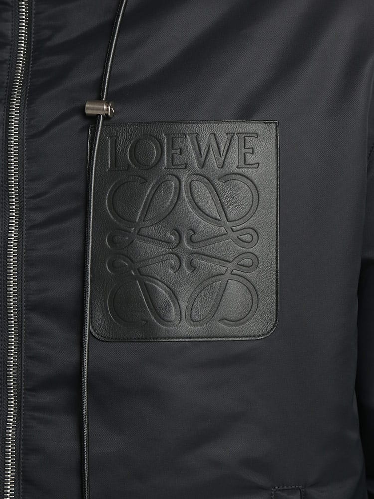 LOEWE (ロエベ) 胸ロゴ ナイロン フルジップ 中綿 パーカー 