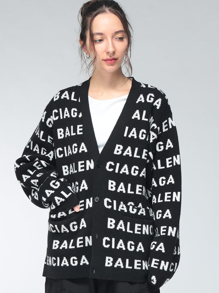 BALENCIAGA (バレンシアガ) レディース ニット 長袖 ウール ナイロン混 ロゴ 総柄 オールオーバー ドロップショルダー Vネック カーディガン BCL766414T1673 BCL766414T1673