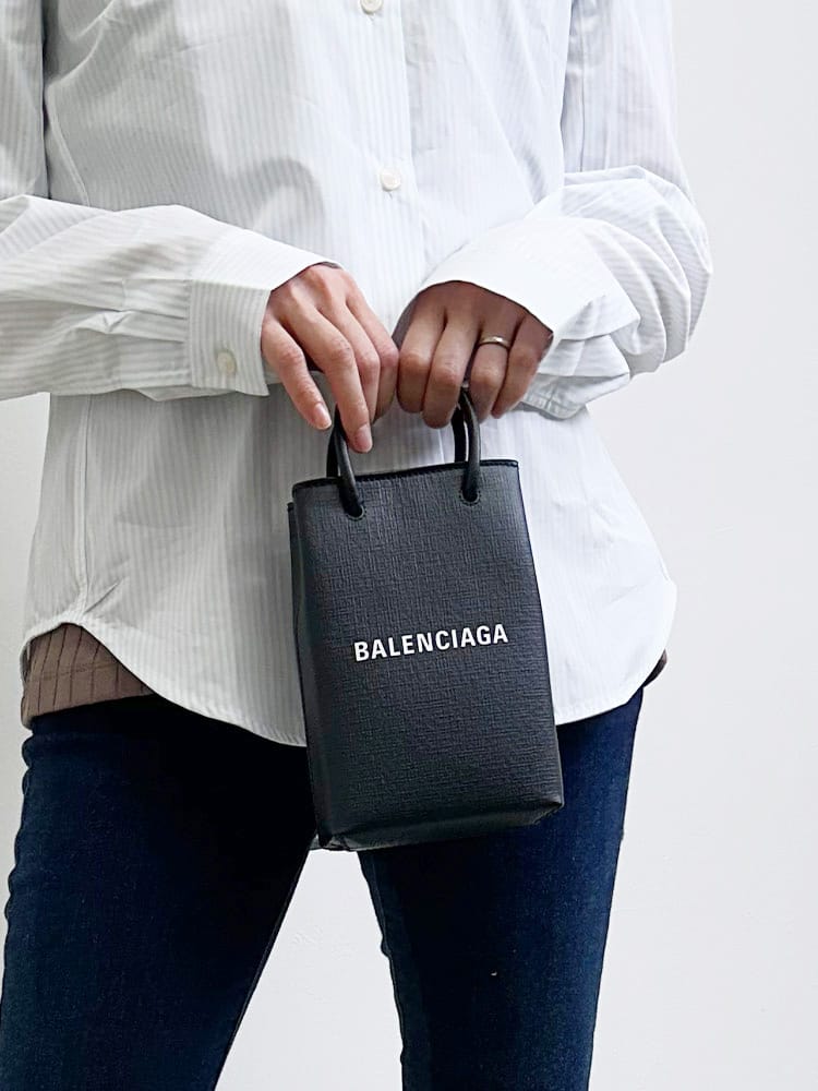 BALENCIAGA (バレンシアガ) カーフスキン ミニショルダー スマートフォンケース BCL7577730AI2N レディース