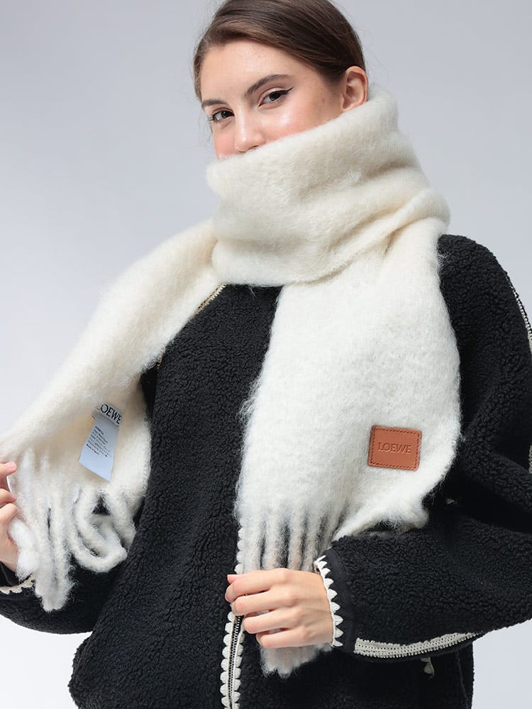 LOEWE (ロエベ) モヘヤ混 レザーパッチ 無地 マフラー LELFSA6SS1X05 レディース