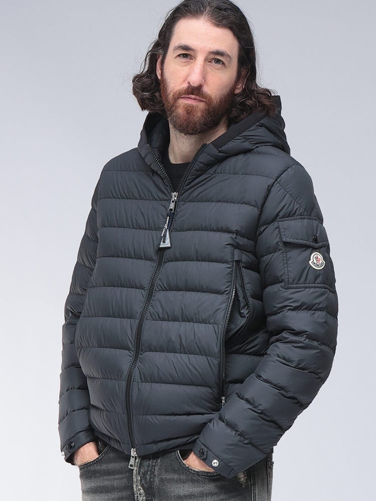 MONCLER (モンクレール) フード フルジップ ライトダウン パーカー 