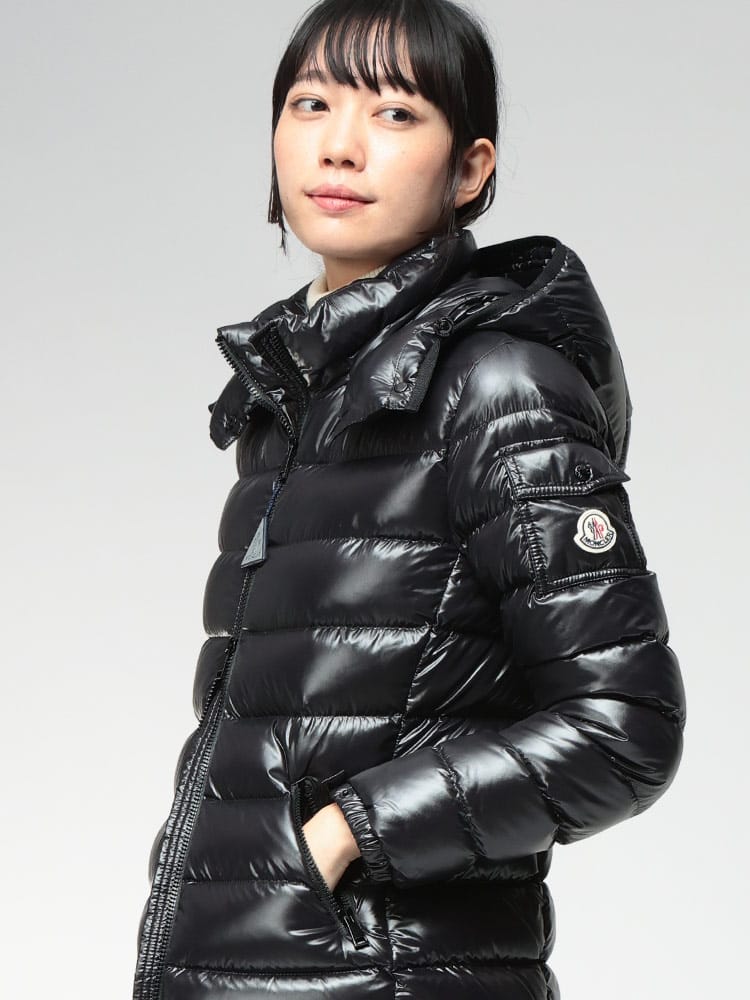 MONCLER (モンクレール) フード付き フルジップ ショート ダウンジャケット バディ MCLBADY5 レディース