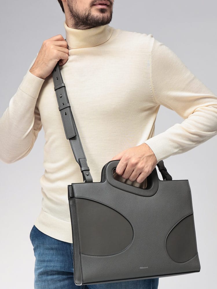 Salvatore Ferragamo (サルヴァトーレフェラガモ) ロゴ レザー ブリーフケース 2WAY ショルダー バッグ FG241314 メンズ