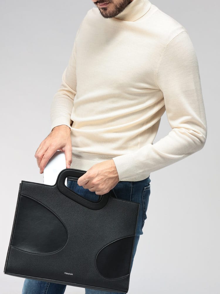 Salvatore Ferragamo (サルヴァトーレフェラガモ) ロゴ レザー ブリーフケース 2WAY ショルダー バッグ FG241314 メンズ