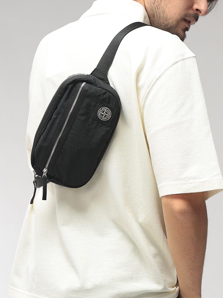 STONE ISLAND (ストーンアイランド) メンズ ベルトバッグ コーテッドナイロン ジップ ボディバッグ SI9200016S0251