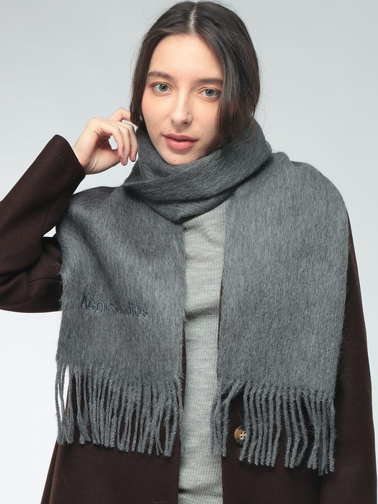 Acne Studios (アクネストゥディオズ) レディース マフラー アルパカウール ロゴ フリンジ ACLCA0405