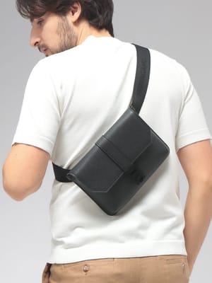DIESEL (ディーゼル) レザー クロス ボディバッグ 1DR DSLX08396PS202 