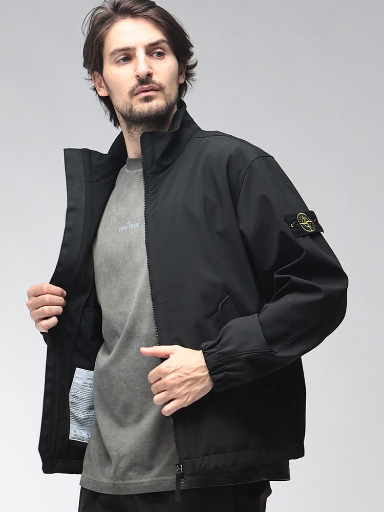 STONE ISLAND (ストーンアイランド) メンズ ナイロンジャケット ロゴワッペン フルジップ スタンド ジャケット LIGHT SOFT SHELL SI4100022S0A22