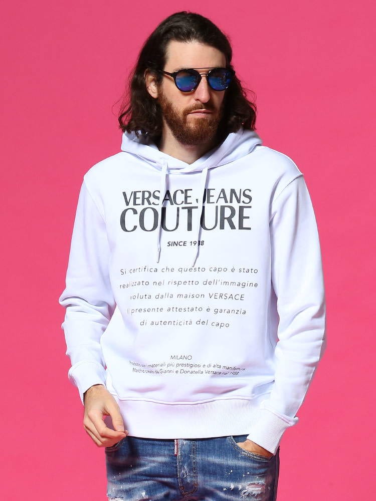 VERSACE JEANS COUTURE (ヴェルサーチェ ジーンズクチュール) フード ロゴプリント プルオーバー 長袖 パーカー VCB7GWA7TW30318 メンズ スウェット