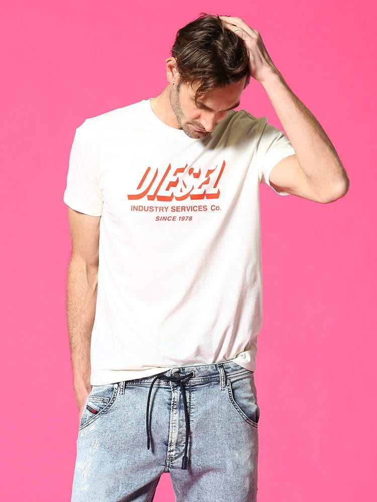 DIESEL (ディーゼル) デザインロゴ クルーネック 半袖 Tシャツ DSA01849GRAM