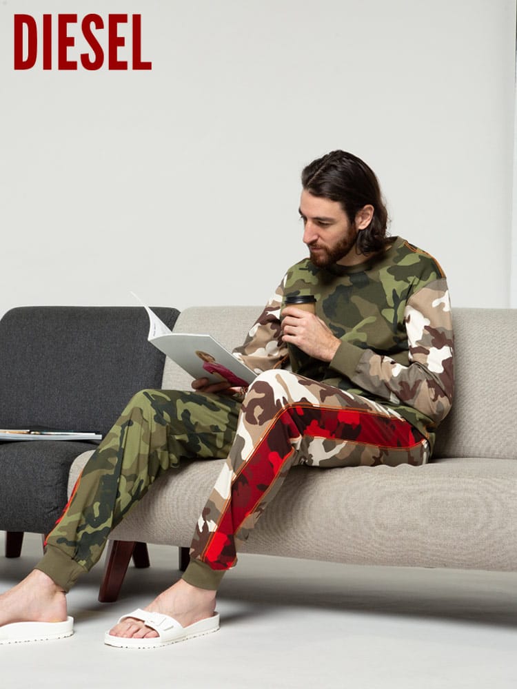 DIESEL (ディーゼル) 迷彩柄 切り替え クルーネック Tシャツ ロングパンツ セットアップ DSA03899QEAAE