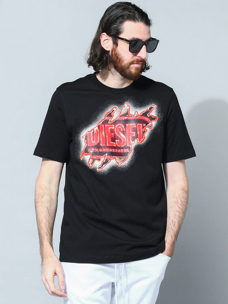 DIESEL (ディーゼル) グラフィックロゴ クルーネック 半袖 Tシャツ DSA097540AAXJ