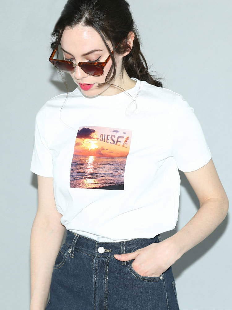 DIESEL ディーゼル レディース Tシャツ フォトプリント ロゴ 半袖 ブランド 白 黒 大きいサイズあり  DSLA106440CATM