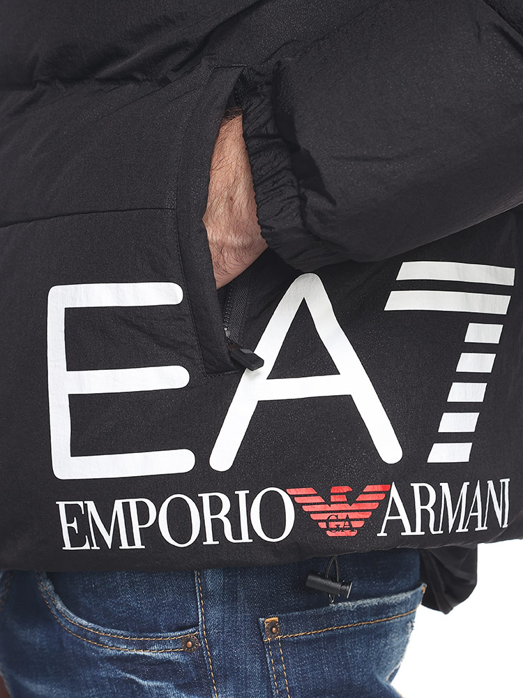 EMPORIO ARMANI EA7 (エンポリオアルマーニ) ロゴ フルジップ 中綿 ...
