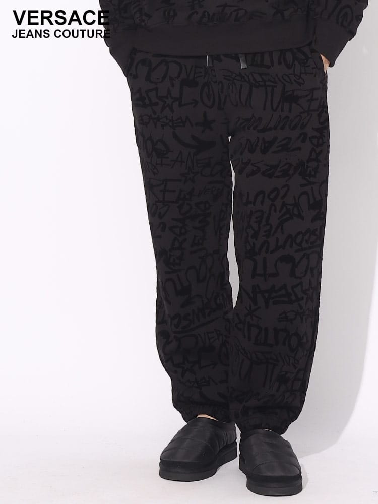 VERSACE JEANS COUTURE (ヴェルサーチェ ジーンズ クチュール) 裏起毛 グラフィティフロック スウェットパンツ VC75GAA315FS095 ブランド メンズ 男性 ボトムス