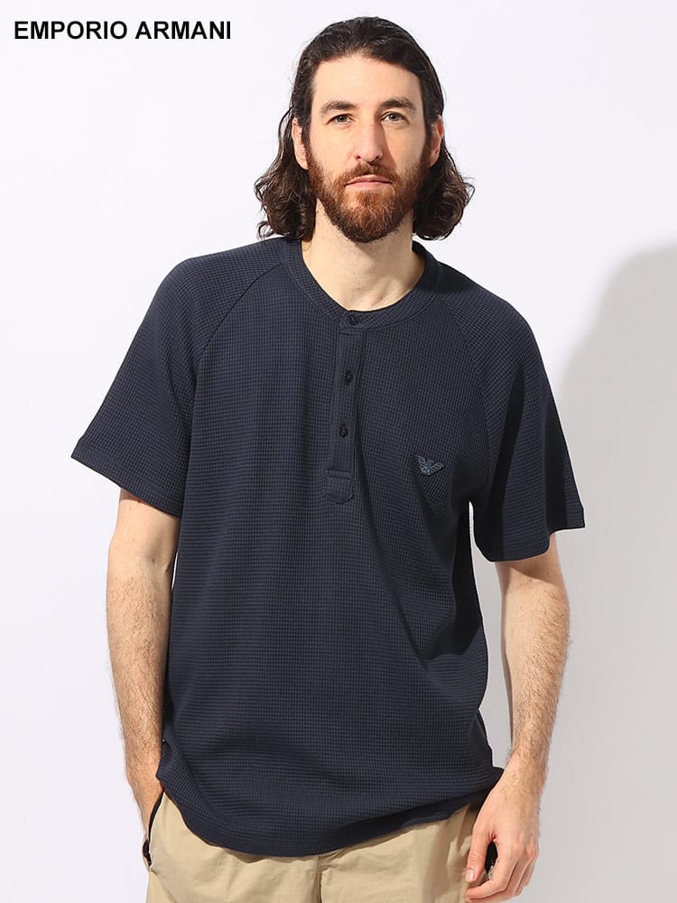 EMPORIO ARMANI (エンポリオ アルマーニ) ワッフル地 ロゴ ヘンリーネック 半袖 Tシャツ EAU1120774R565