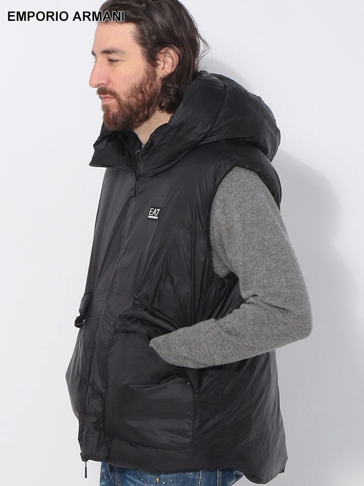 EMPORIO ARMANI (エンポリオアルマーニ) バックBIGロゴ フルジップ 中綿 ベスト EA76DPQ03PNGAZ メンズ
