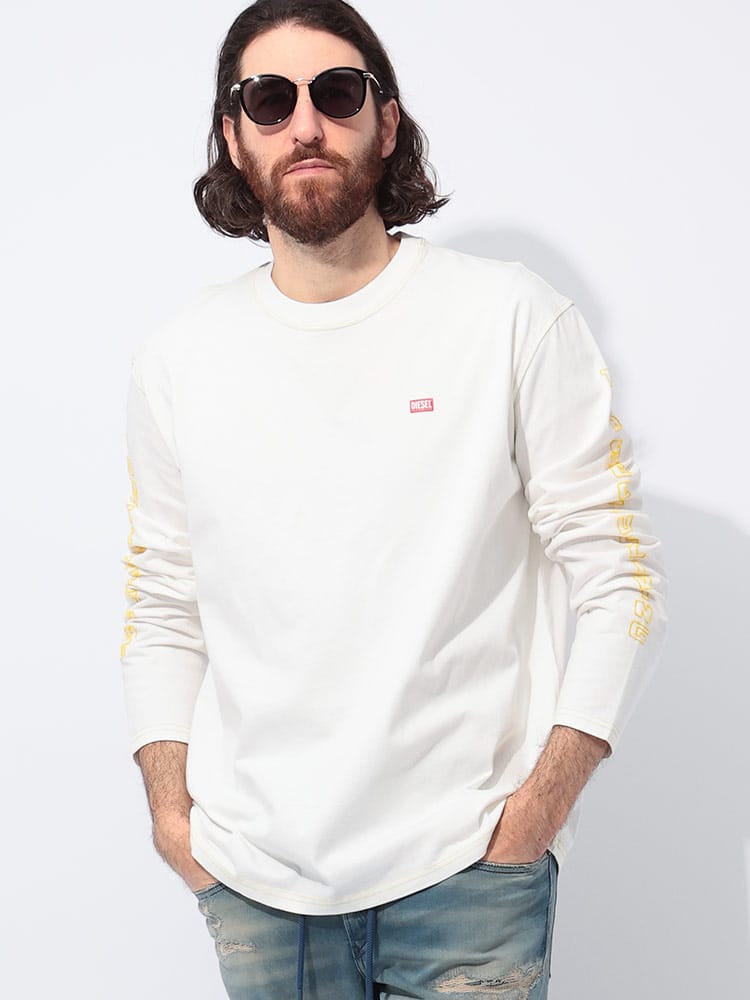 DIESEL (ディーゼル) サイドロゴ バックアップルプリント クルーネック 