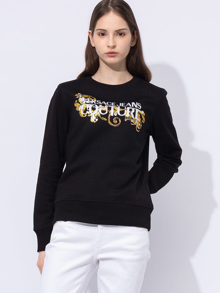 VERSACE JEANS COUTURE (ヴェルサーチェ ジーンズ クチュール) クリスタルロゴ クルーネック トレーナー VCL78HAIC06 レディース