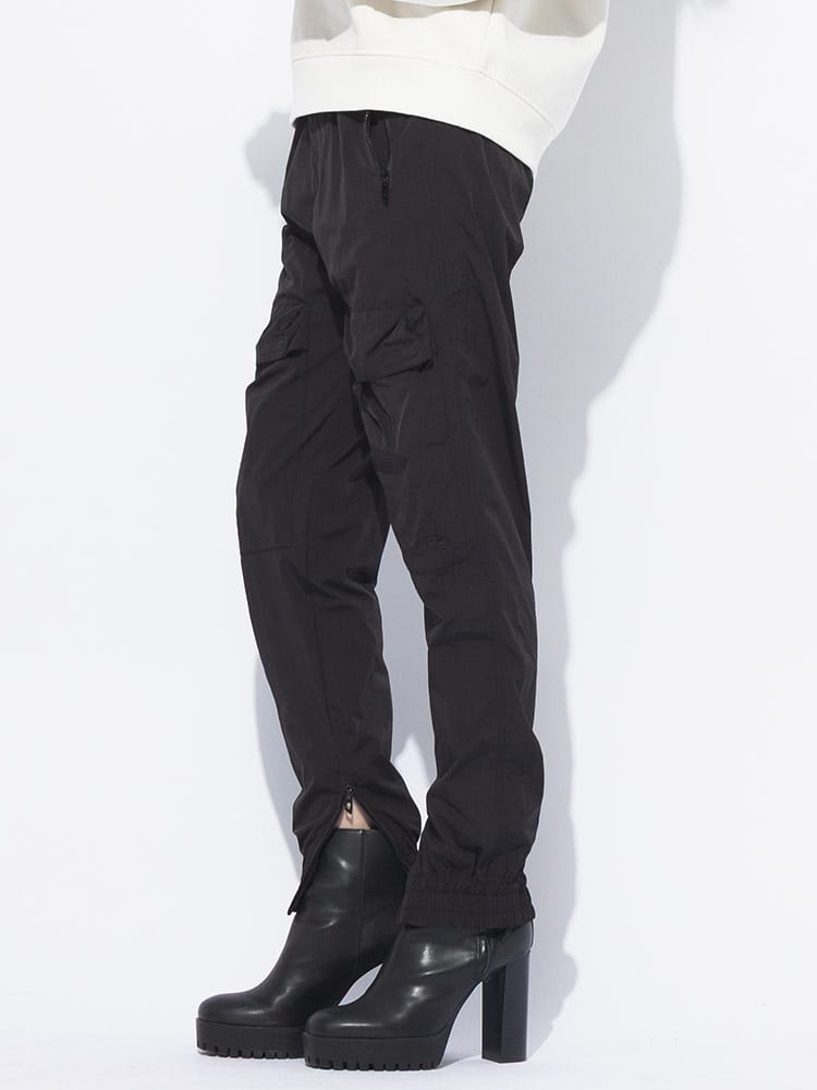 DIESEL (ディーゼル) ナイロン ポケット カーゴパンツ DSLA168190AKAD 
