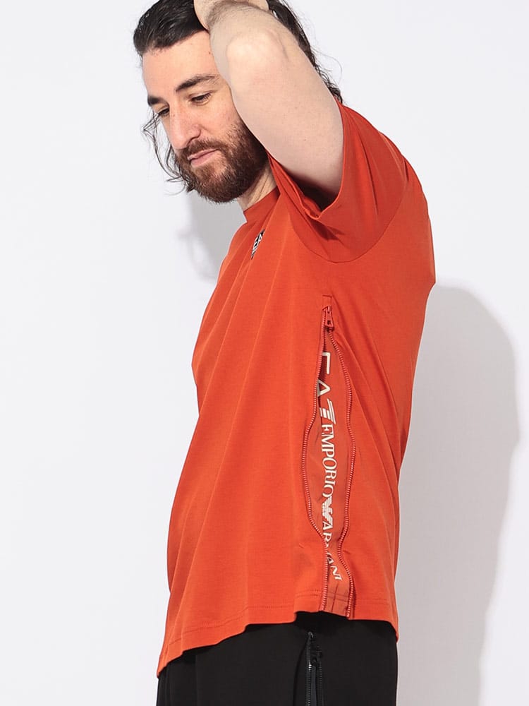 EMPORIO ARMANI (エンポリオアルマーニ) サイドジップ ロゴプリント クルーネック 半袖 Tシャツ メンズ