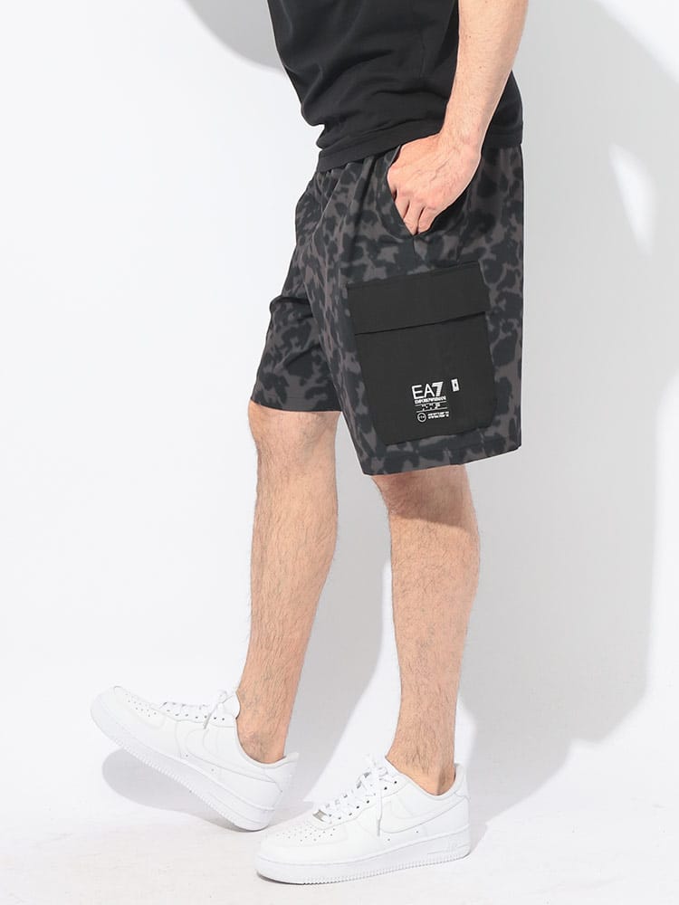 EMPORIO ARMANI (エンポリオアルマーニ) 迷彩柄 ウエストベルト カーゴ ショートパンツ メンズ
