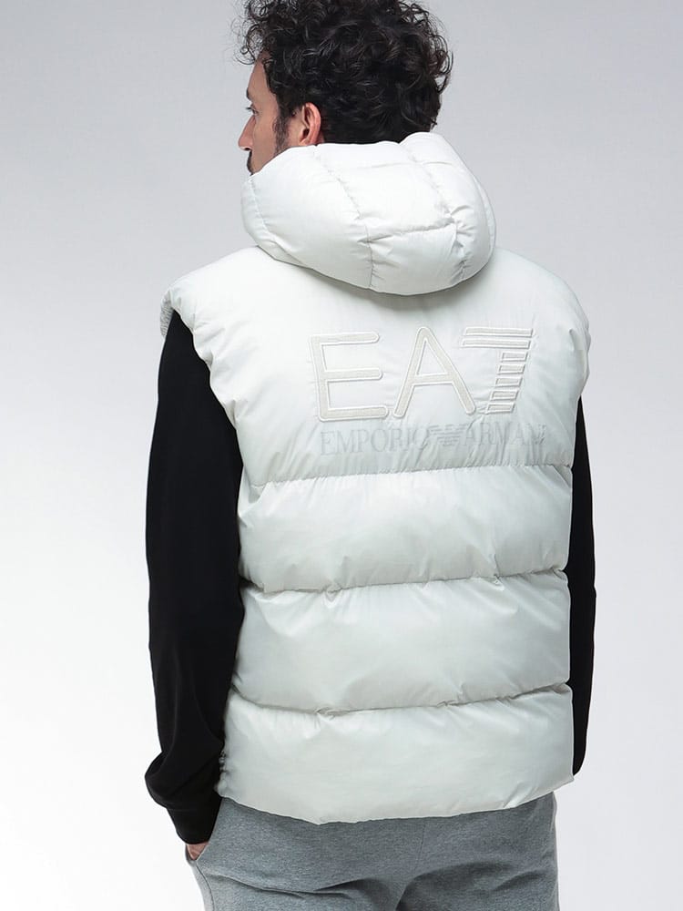 EMPORIO ARMANI (エンポリオアルマーニ) EA7 バックロゴ刺繍 フルジップ 中綿 ベスト EA77M693AF15956 メンズ
