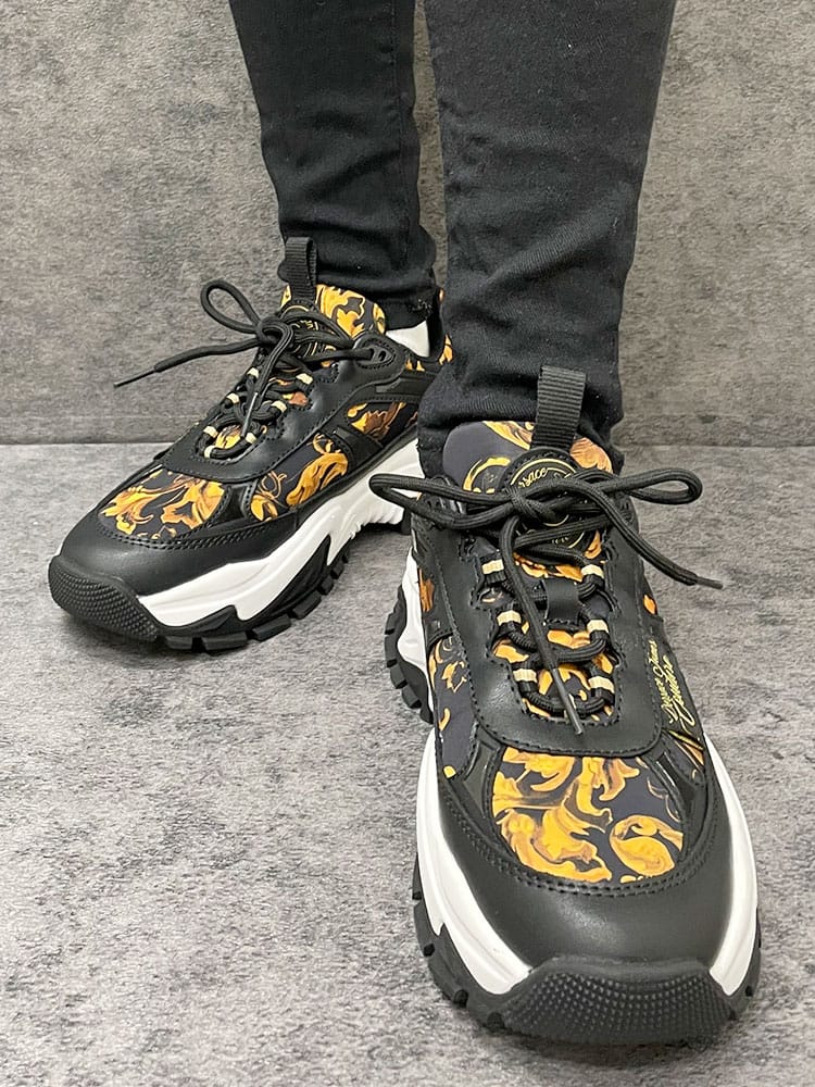 VERSACE JEANS COUTURE (ヴェルサーチェ ジーンズ クチュール) ポーセリンバロッコ ローカット レザースニーカー VCL79VA3SVG レディース