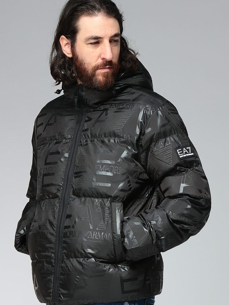 EMPORIO ARMANI (エンポリオアルマーニ) オールオーバーロゴ フルジップ 中綿 ジャケット EA77M697AF15969 メンズ
