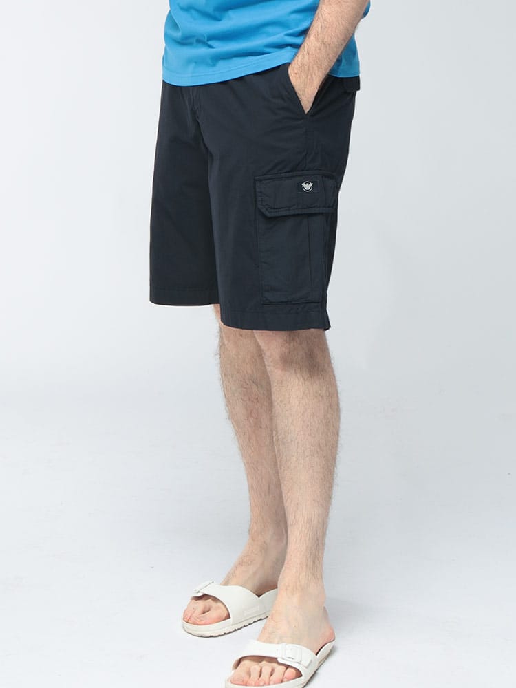 EMPORIO ARMANI (エンポリオアルマーニ) メンズ スイム カーゴ パンツ ワンポイントイーグルロゴ バーミューダカーゴショーツ EASEM592AF20428