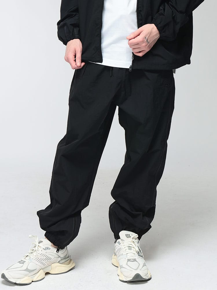 DIESEL (ディーゼル) メンズ ナイロンパンツ ワンポイント ロゴ 裾ジップ パンツ DSA232570NJCC