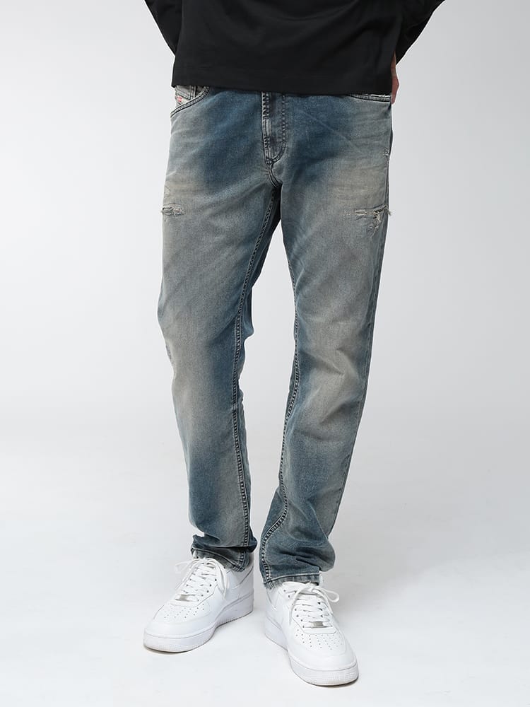 DIESEL (ディーゼル) メンズ ジーンズ ストレッチ ダメージ加工 ジップフライ デニムパンツ JOGG DSA23568068WY