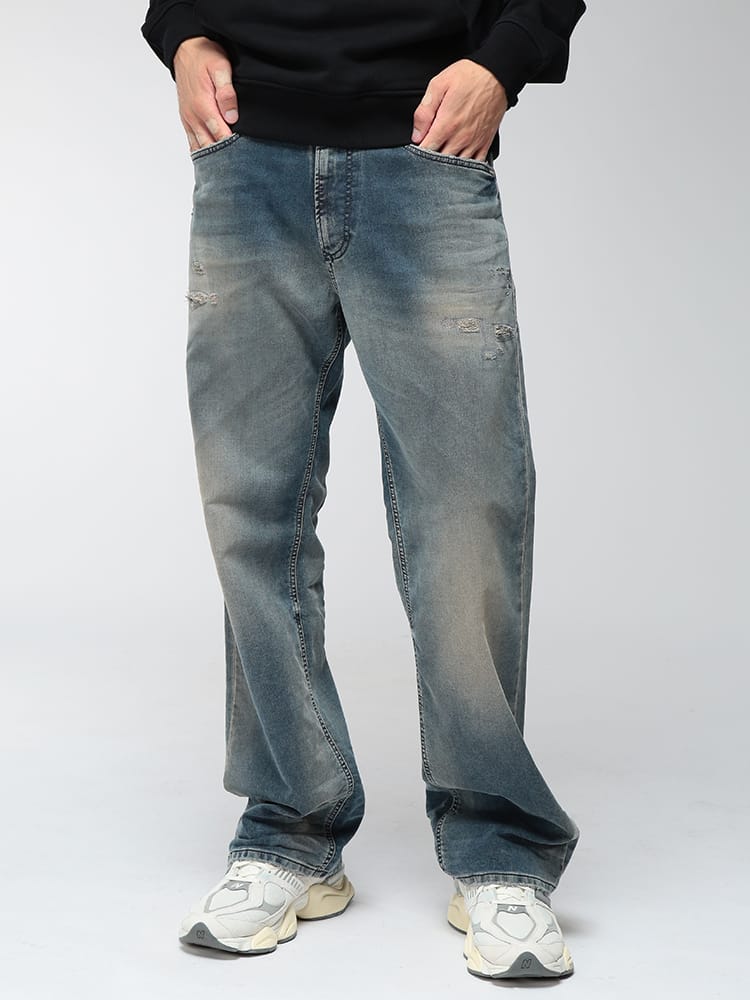 DIESEL (ディーゼル) メンズ ジーンズ ストレッチ ダメージ加工 ジップフライ デニムパンツ JOGG DSA23795068WY