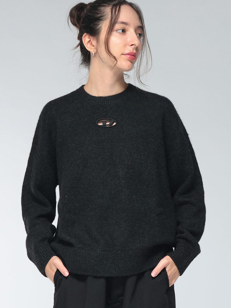 DIESEL (ディーゼル) レディース ニット 長袖 カットアウト オーバルD ロゴ アルパカ混 M-AREETA プルオーバー DSLA208340TKCZ DSLA208340TKCZ