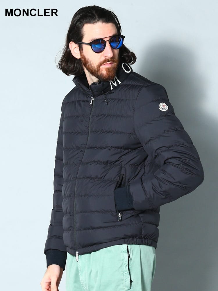 MONCLER (モンクレール) ロゴネック フルジップ ダウンジャケット AKIO MCAKIO3