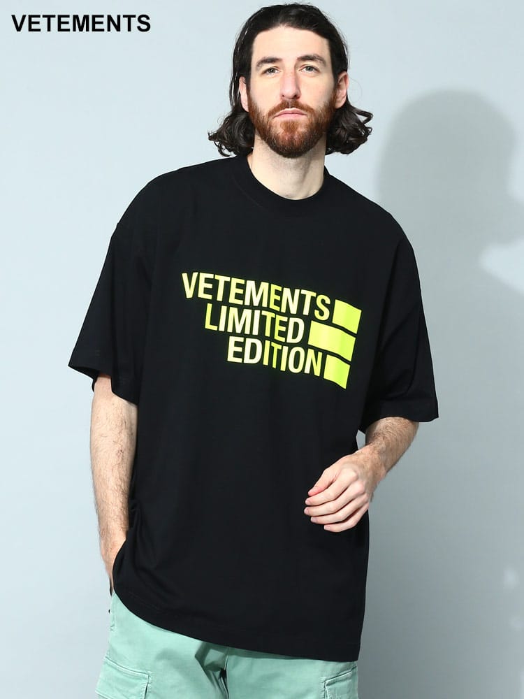 VETEMENTS (ヴェトモン) フロントプリント クルーネック 半袖 Tシャツ メンズ ブランド VMUE63TR161Y
