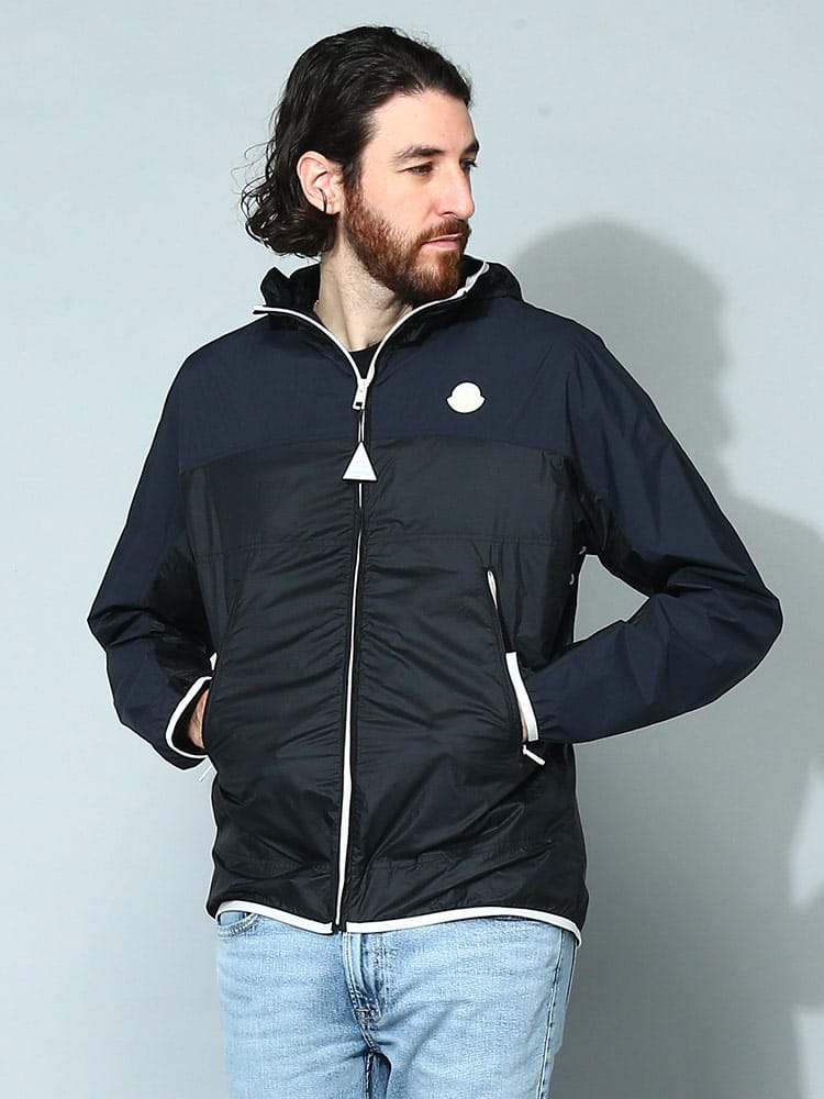 オンラインストア限定】 MONCLER (モンクレール) ナイロン フルジップ 