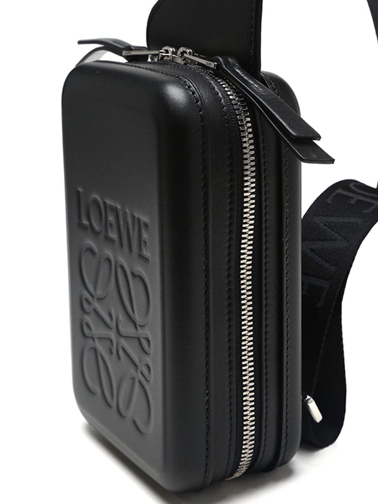 LOEWE (ロエベ) スムースカーフ モールデッド スリング クロスボディー 