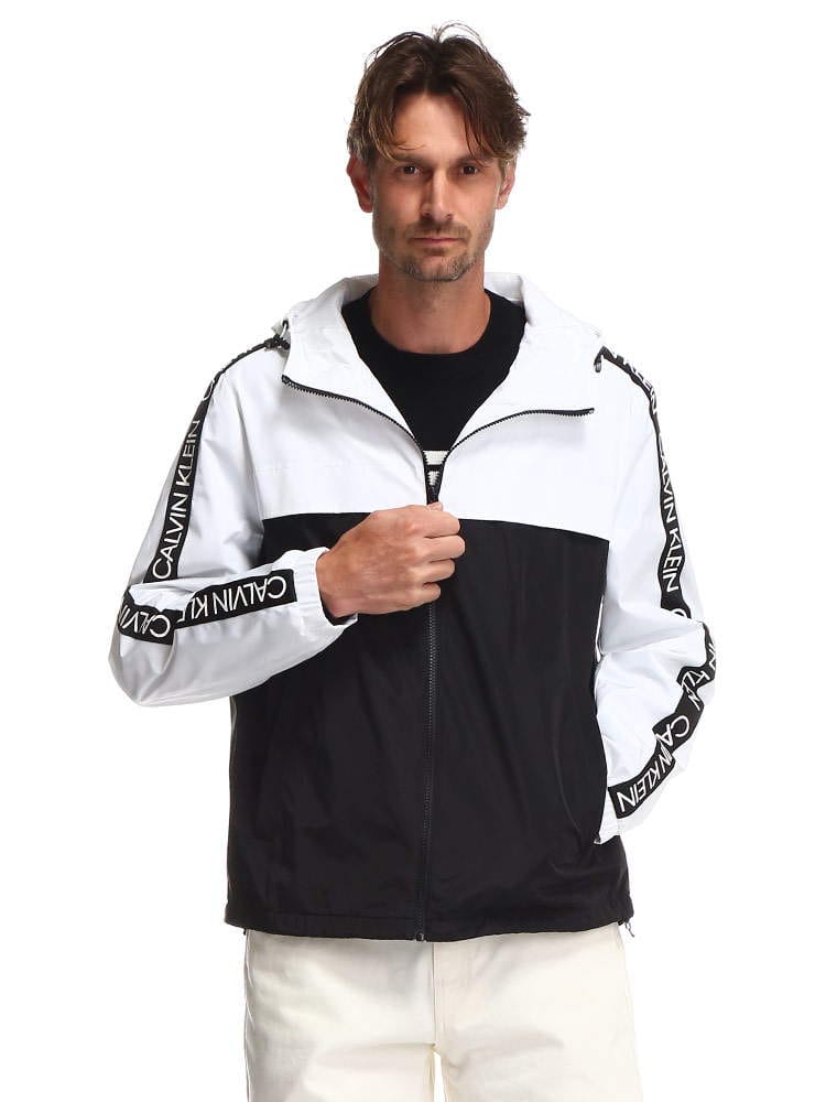 Calvin Klein (カルバンクライン) アームテープロゴ 裏メッシュ フード フルジップ ジャケット CKCM130597 ナイロンジャケット