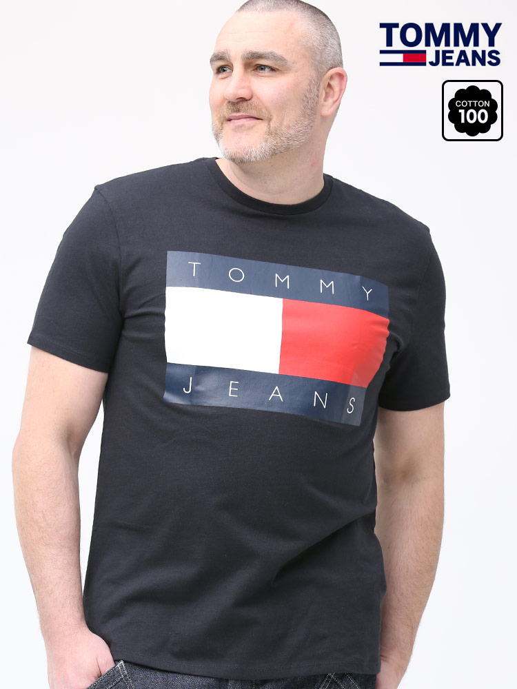 大きいサイズ メンズ TOMMY JEANS (トミージーンズ) BIGフラッグ ロゴプリント クルーネック 半袖 Tシャツ