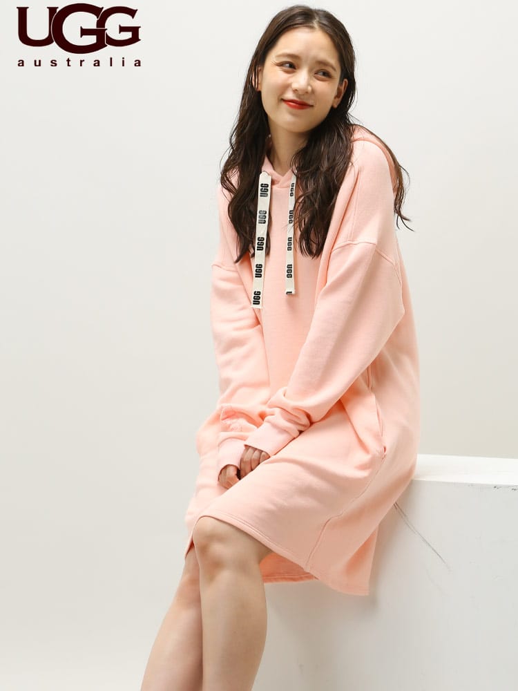 UGG Australia (アグオーストラリア) 裏起毛 ロゴリボン プルオーバー ロングパーカー HOODIE DRESS UGGL1127670 レディース ロゴ