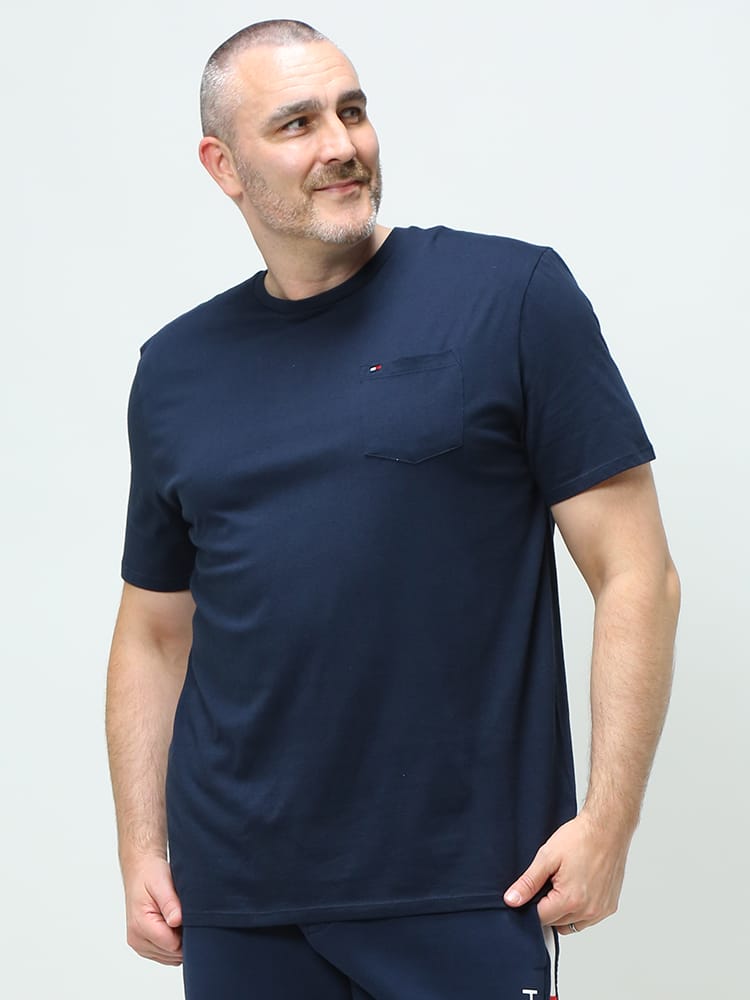 大きいサイズ メンズ TOMMY HILFIGER (トミーヒルフィガー) 綿100％ ポケット クルーネック 半袖 Tシャツ