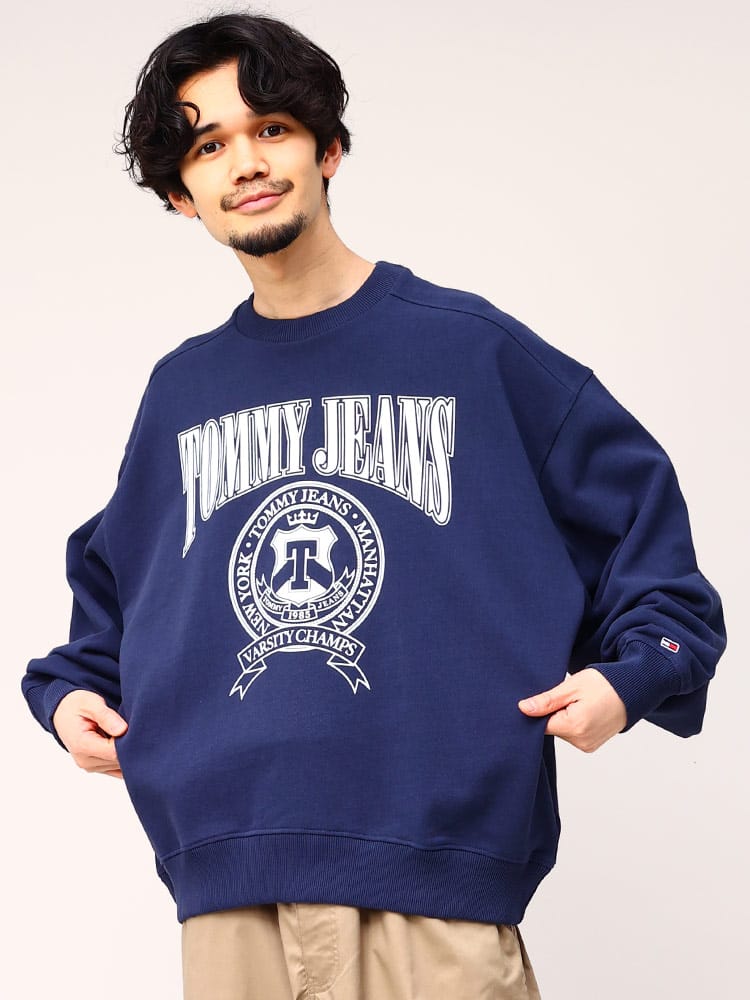 TOMMY JEANS (トミージーンズ) フロントプリント クルーネック スウェットシャツ ユニセックス ロゴT ストリート ビッグロゴ