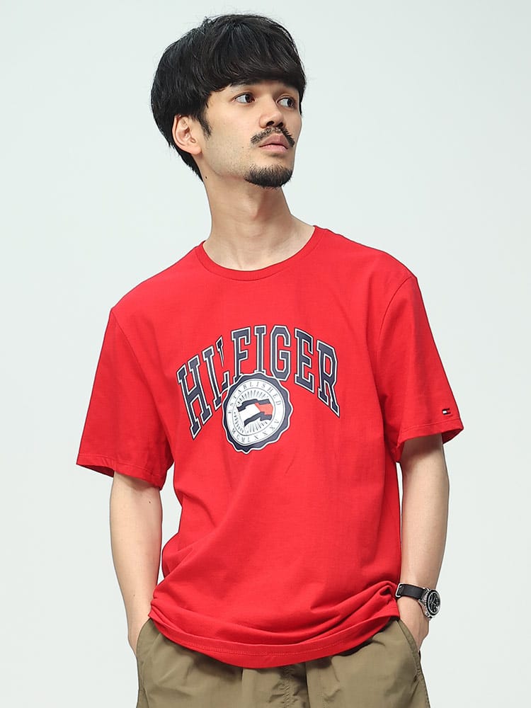 TOMMY HILFIGER (トミーヒルフィガー) ロゴプリント クルーネック 半袖 Tシャツ VARSITY FLAG SS TEE