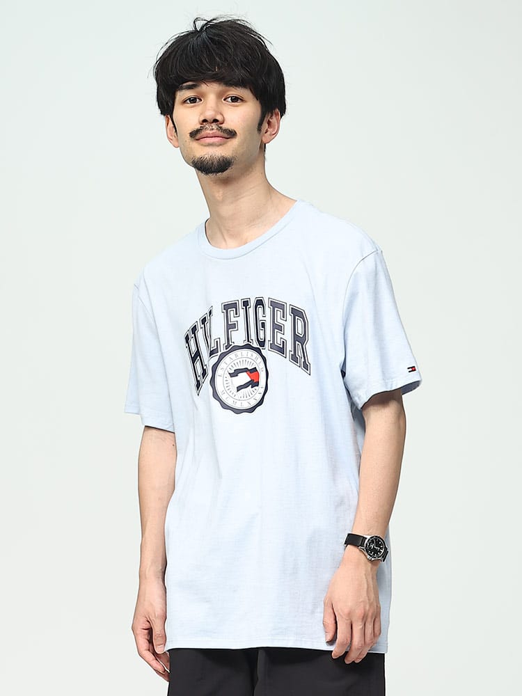 TOMMY HILFIGER (トミーヒルフィガー) ロゴプリント クルーネック 半袖 Tシャツ VARSITY FLAG SS TEE