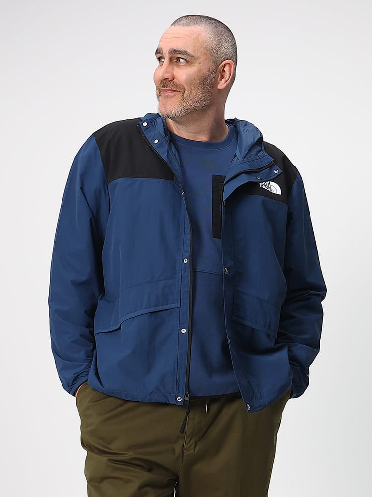 大きいサイズ メンズ THE NORTH FACE (ザ ノースフェイス) ロゴプリント マウンテンパーカー WINDWALL 86 MOUNTAIN WIND JACKET