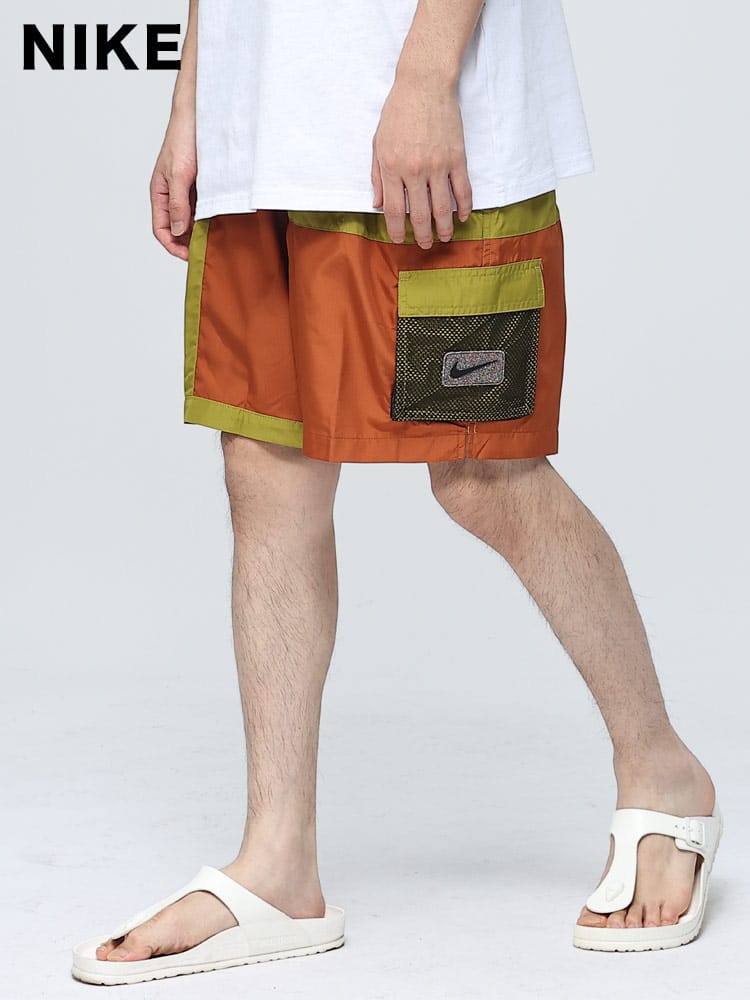 NIKE (ナイキ) 水陸両用 切り替え カーゴ ショートパンツ COLORBLOCK VOYAGE CARGO 7 VOLLEY