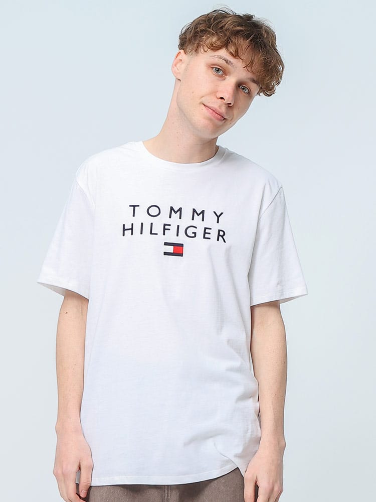 TOMMY HILFIGER (トミーヒルフィガー) ロゴ刺繍 クルーネック 半袖 Tシャツ STACKED TOMMY EMB TEE